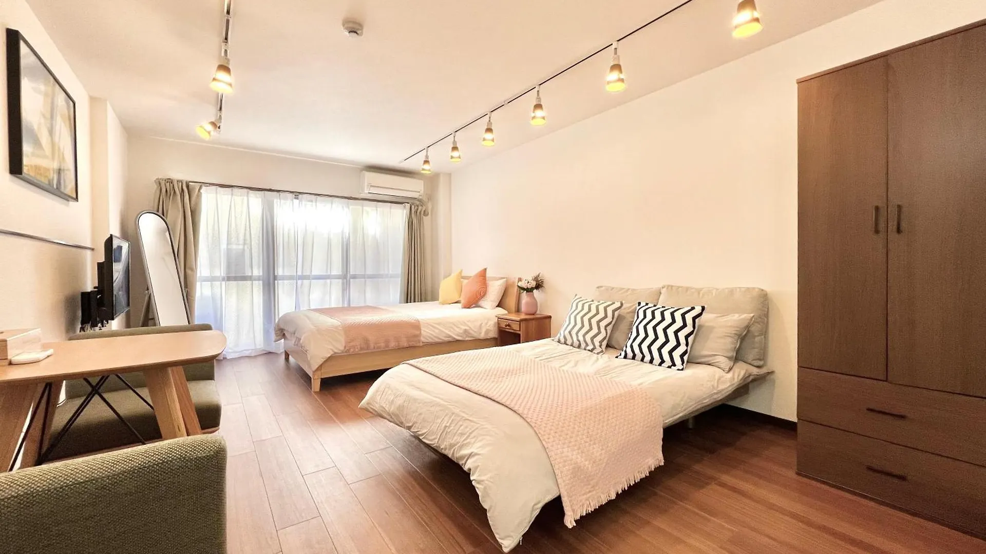 Kkhouse Aparthotel Tokyo 0*,  Japan